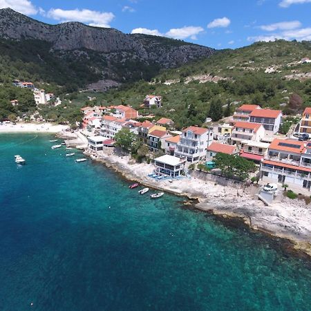 Luxury Bellavista Amazing Sea Holidays With Private Beach & Parking Milna  Exterior foto