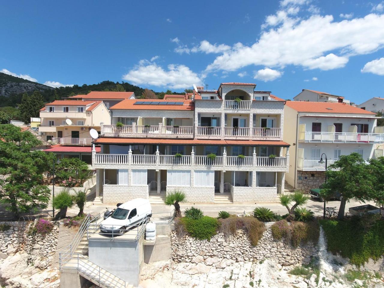 Luxury Bellavista Amazing Sea Holidays With Private Beach & Parking Milna  Exterior foto