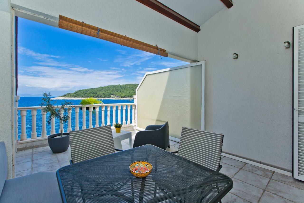 Luxury Bellavista Amazing Sea Holidays With Private Beach & Parking Milna  Exterior foto