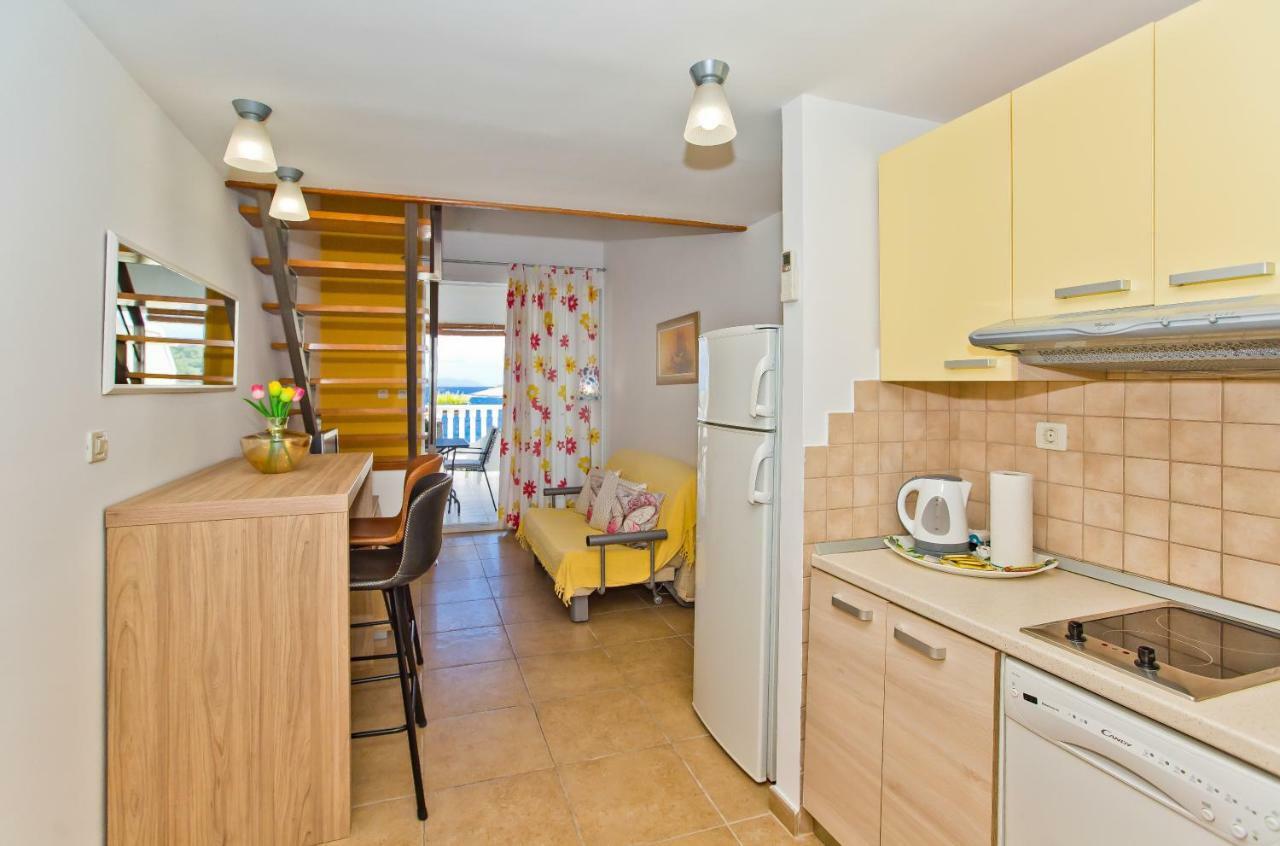 Luxury Bellavista Amazing Sea Holidays With Private Beach & Parking Milna  Exterior foto