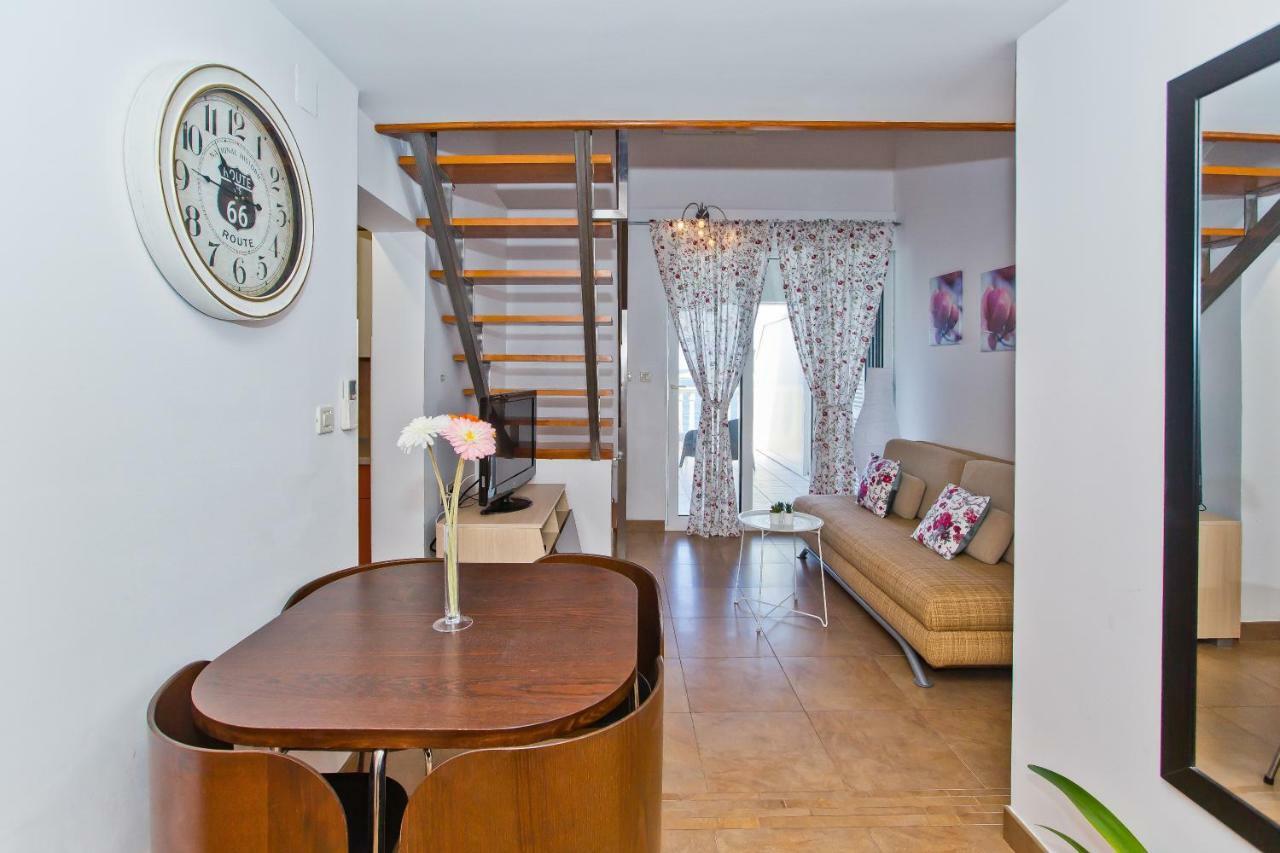 Luxury Bellavista Amazing Sea Holidays With Private Beach & Parking Milna  Exterior foto